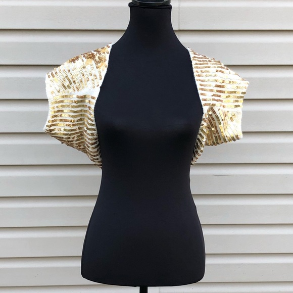 NWT Arden B. Cream Gold Sequin Sweater Shrug - Picture 2 of 8